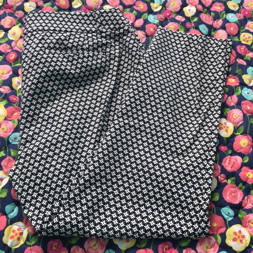 Black and White Cropped Pants